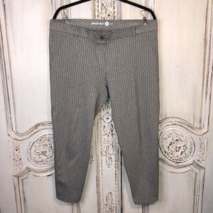 Betabrand Pull On Gray Patterned Knit Tapered Leg Pants Size XL Petite